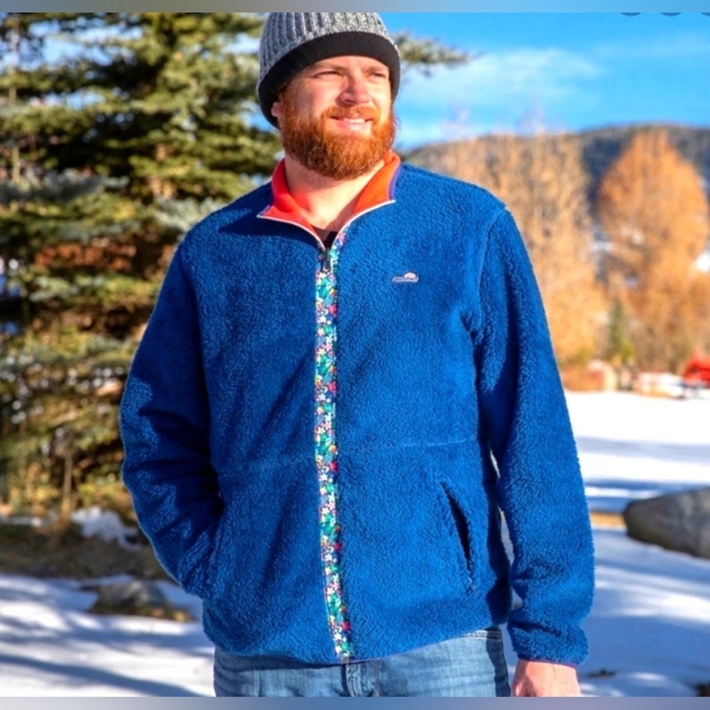 Chubbies Lightning Strike Reversible Fleece Sherpa Jacket Blue Red  Size: Large